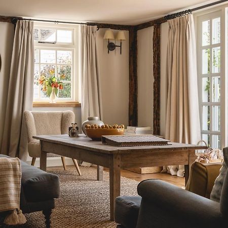 Cosy Cottage With Beautiful Garden, Hottub & Sauna Marden  Eksteriør bilde