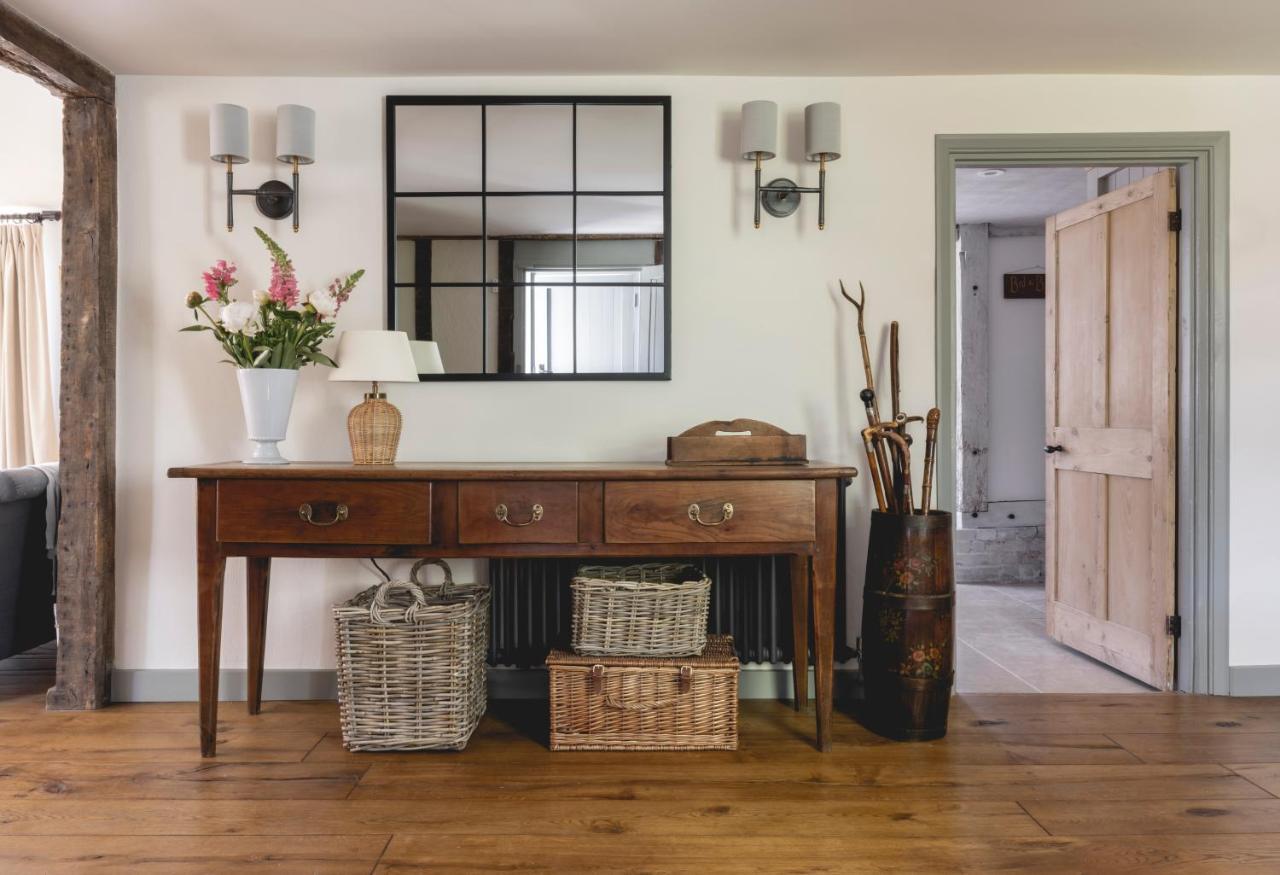 Cosy Cottage With Beautiful Garden, Hottub & Sauna Marden  Eksteriør bilde