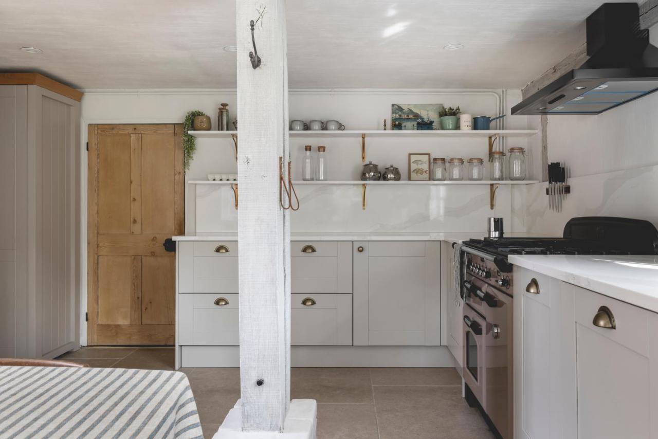 Cosy Cottage With Beautiful Garden, Hottub & Sauna Marden  Eksteriør bilde