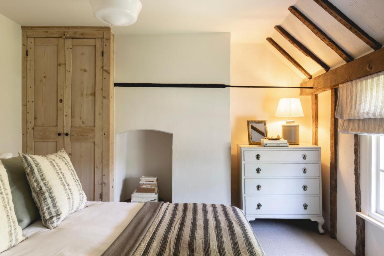 Cosy Cottage With Beautiful Garden, Hottub & Sauna Marden  Eksteriør bilde