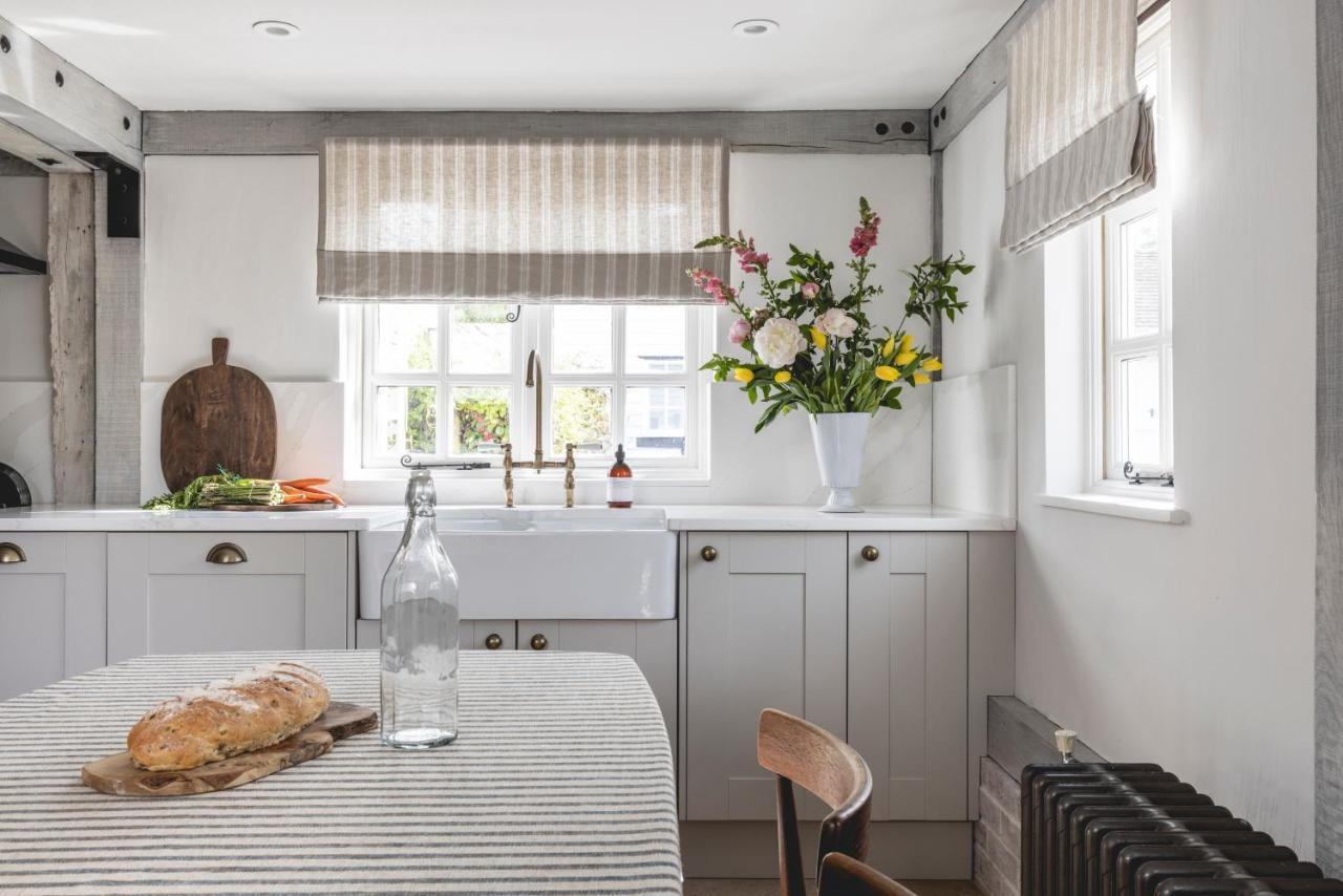 Cosy Cottage With Beautiful Garden, Hottub & Sauna Marden  Eksteriør bilde