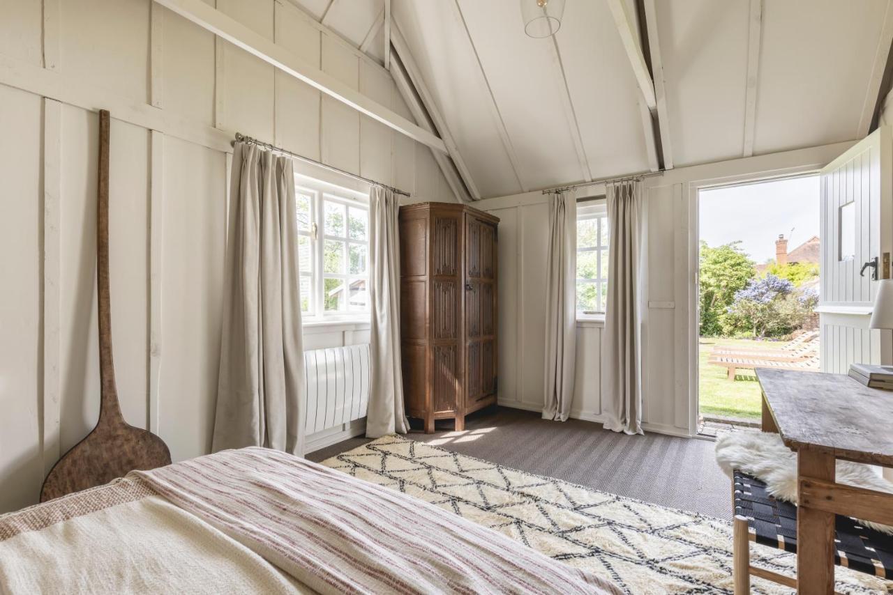 Cosy Cottage With Beautiful Garden, Hottub & Sauna Marden  Eksteriør bilde